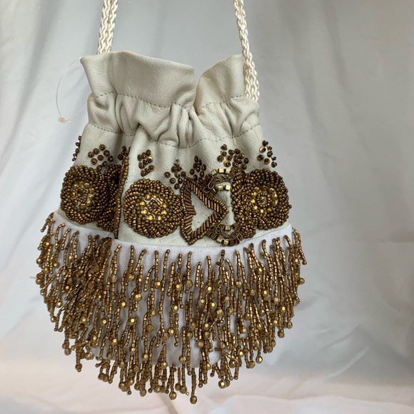 Free People.White 💯 leather w/ gold purse bag - Picture 2 of 8